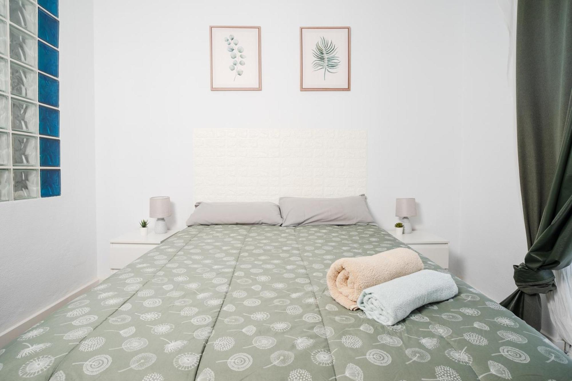 Acogedor Piso Con Balcon Daire Sevilla Dış mekan fotoğraf